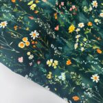 French terry wilde bloemen groen – Goedkopestoffen.com