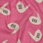 Coupon 103cm Organische ribtricot ganzen roze X Jennifer Bouron